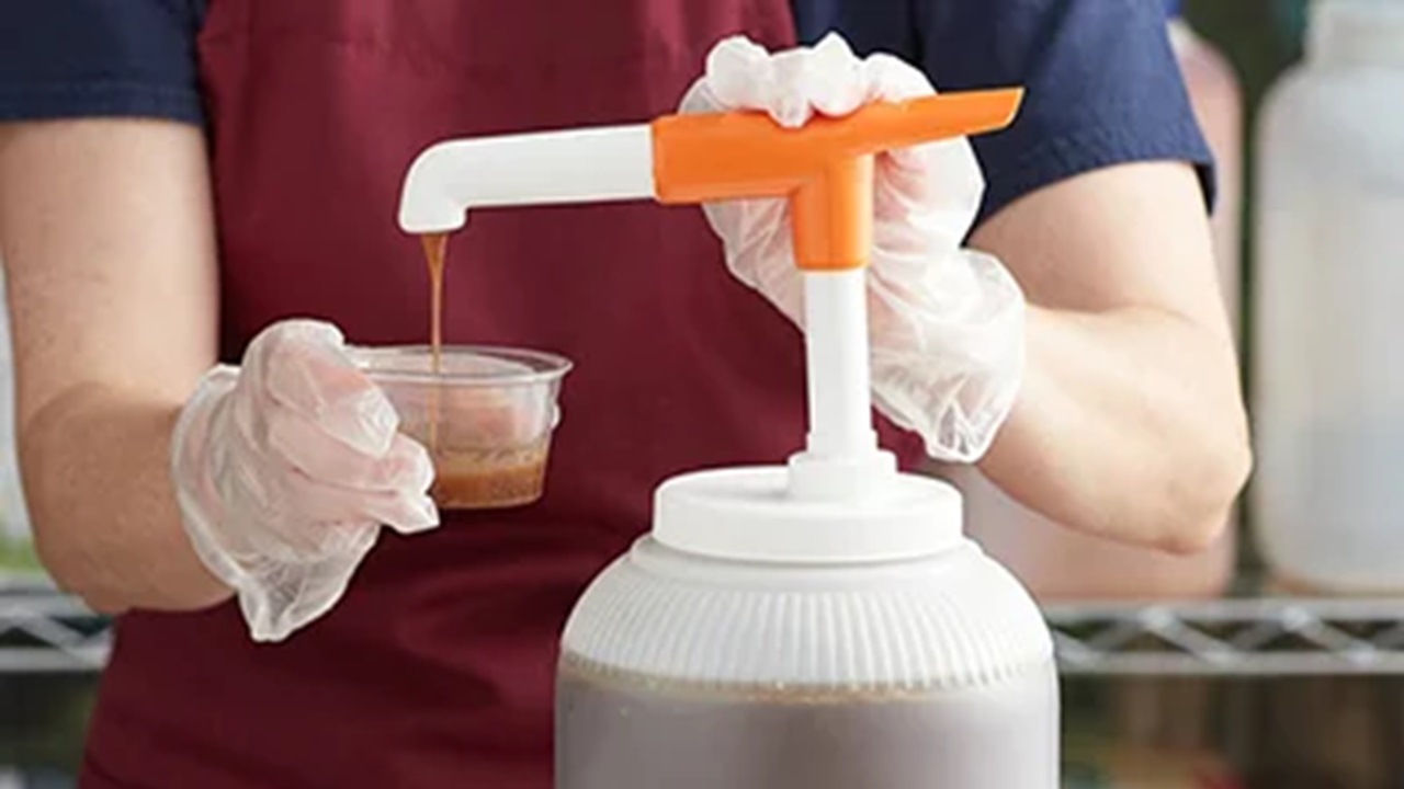 How Food Brands Choose UKPACK in the Role of Syrup Pump Suppliers